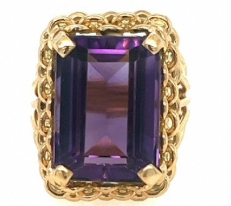 1960's Decorative Yellow Gold Amethyst Ring – Empire Diamond – view 2