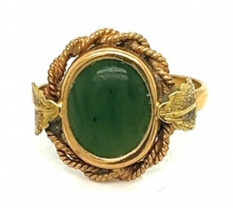 Delicate Jade Ring in Yellow Gold – Empire Diamond – view 3