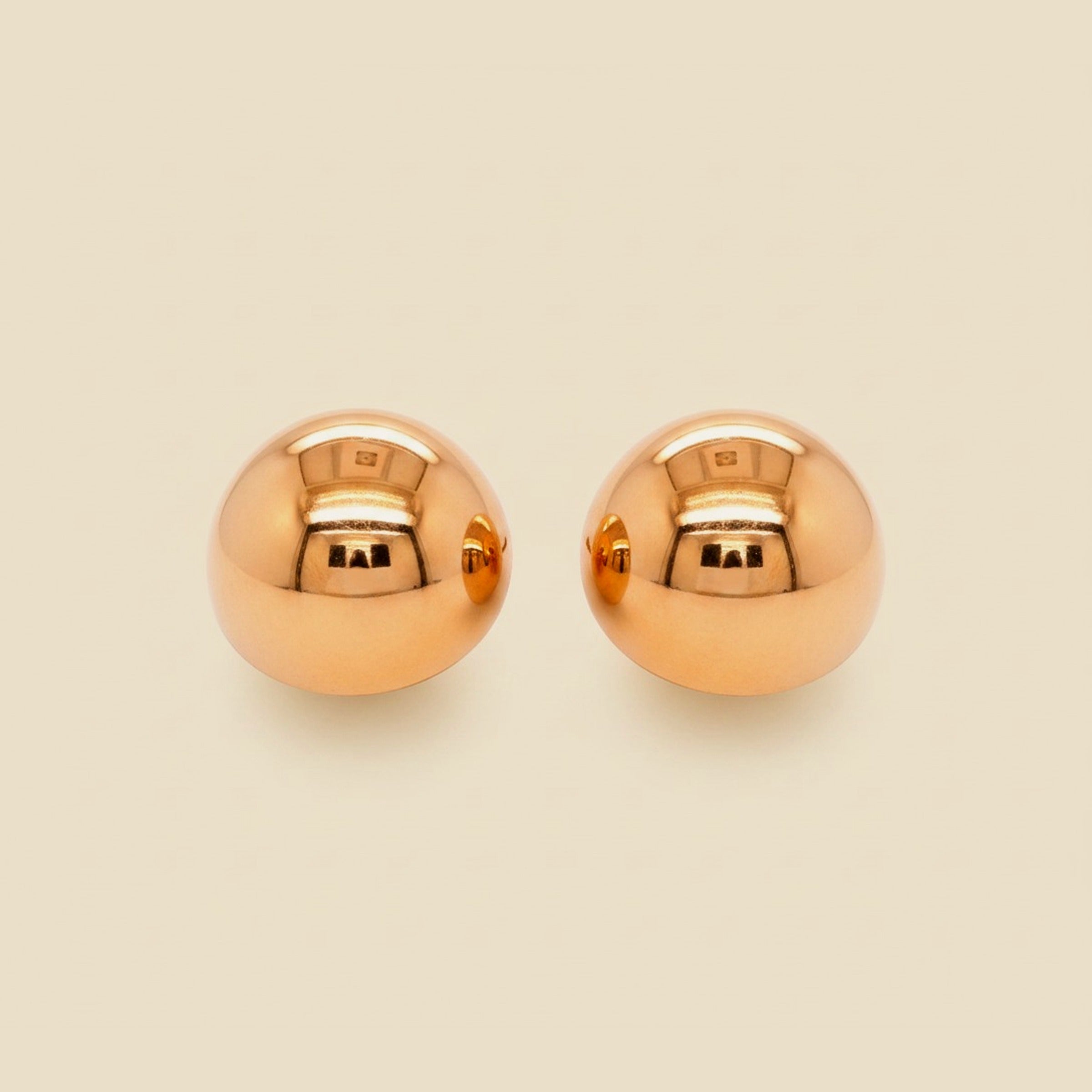 Lightweight Glossy Finish Domed Earrings – Empire Diamond