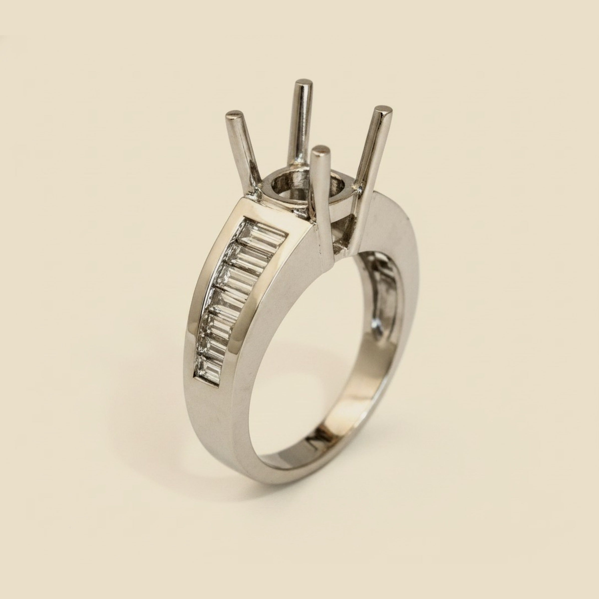 Martin Flyer Platinum 4 Prong Diamond Setting