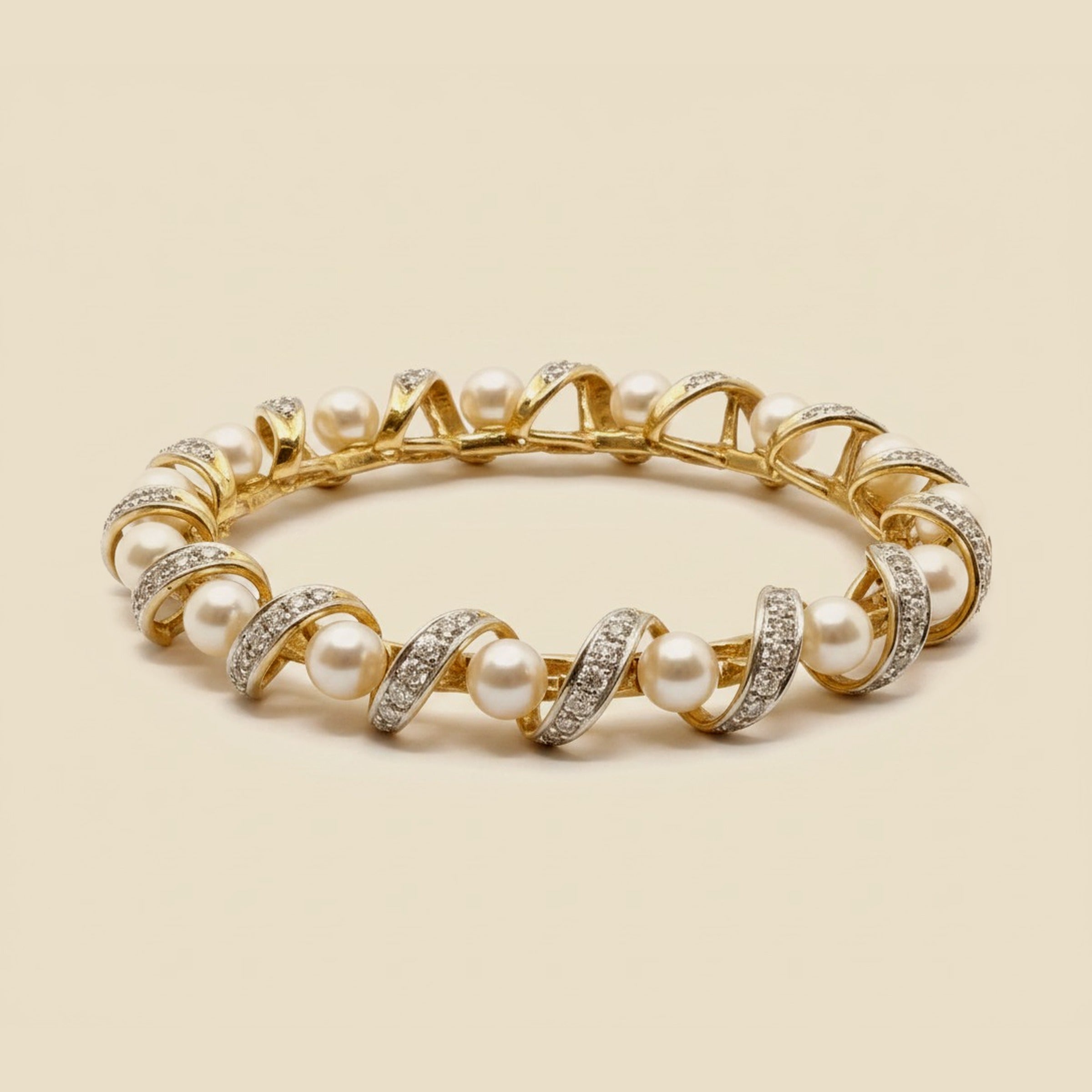 Two Tone Yellow Gold Macaroni Style Alternating Diamond & Pearl – Empire Diamond