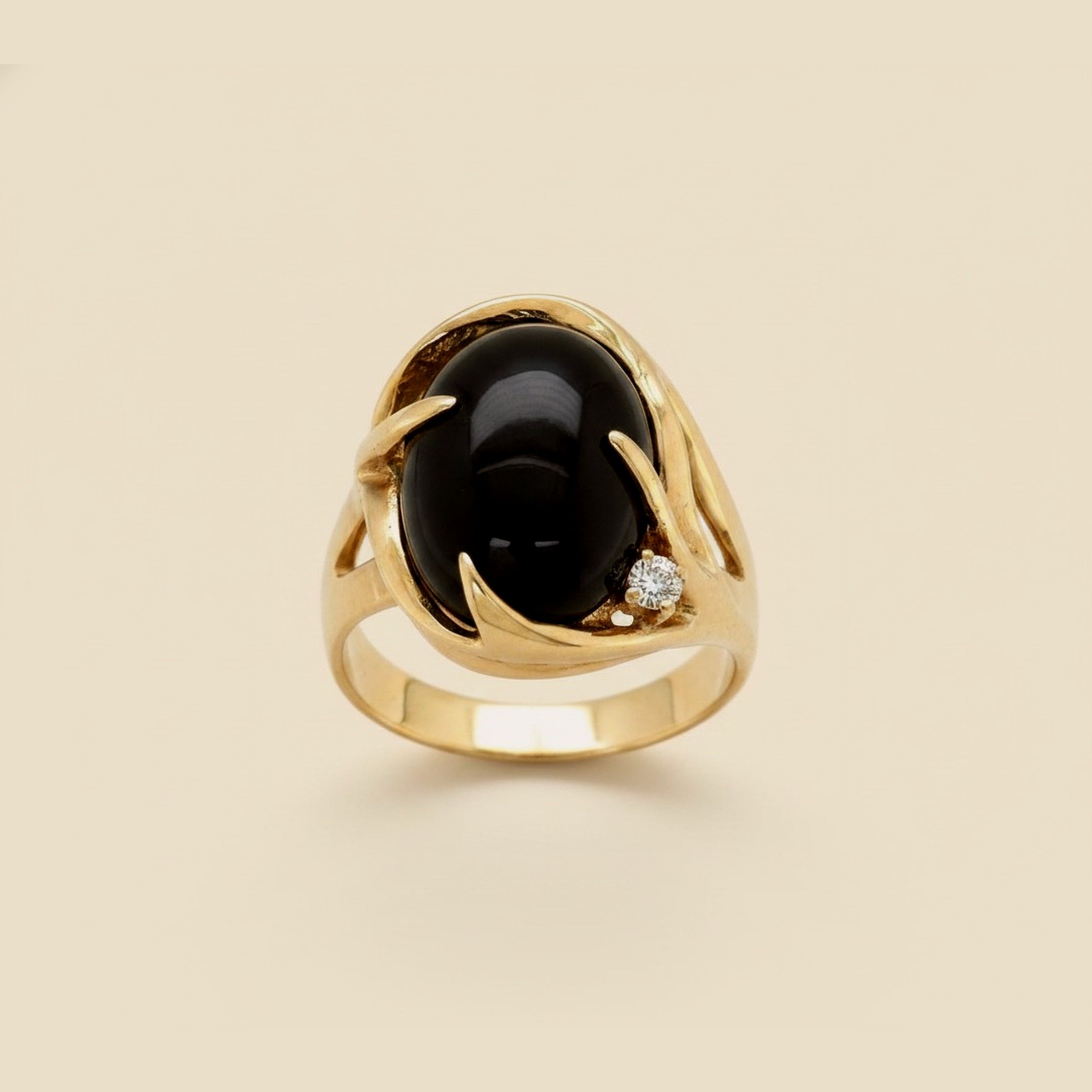 Yellow Gold Onyx/Diamond Ring