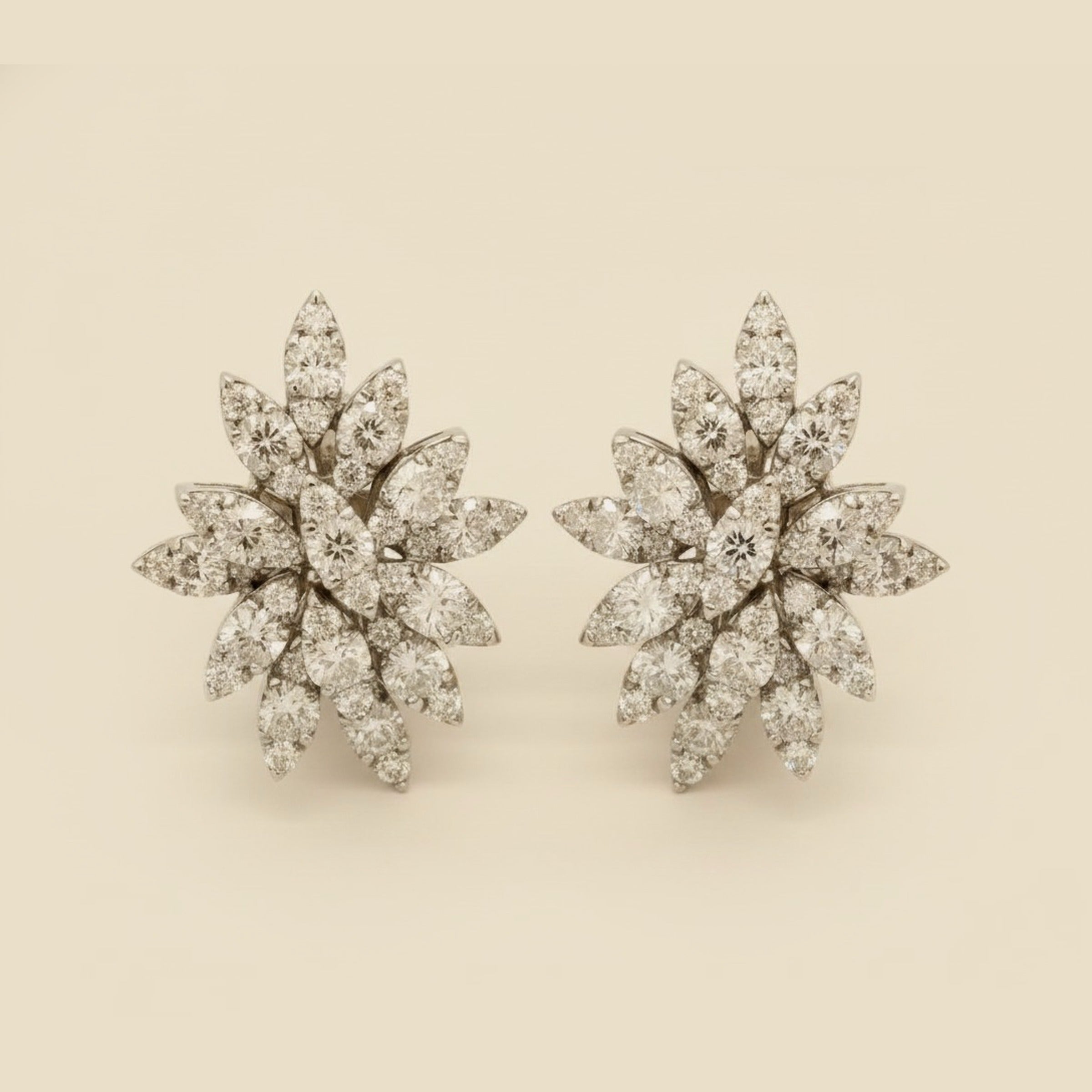 18k White Gold Diamond Cluster Earrings