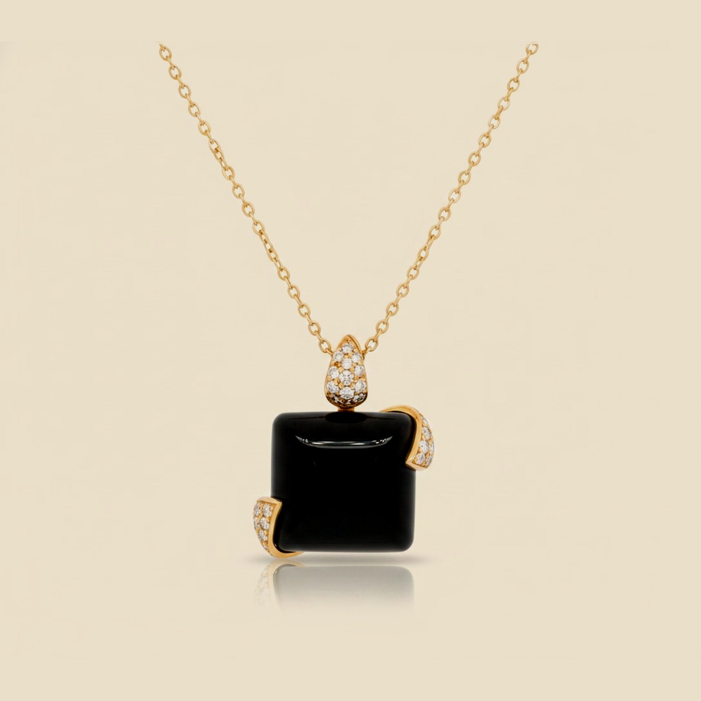 18k Yellow Gold Diamond & Onyx Pendant Necklace