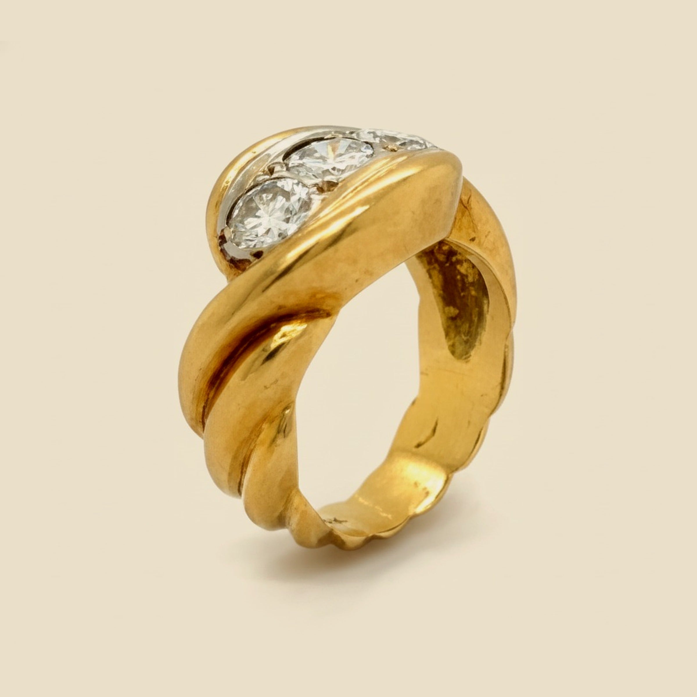 18k Yellow Gold Three Diamond Ring