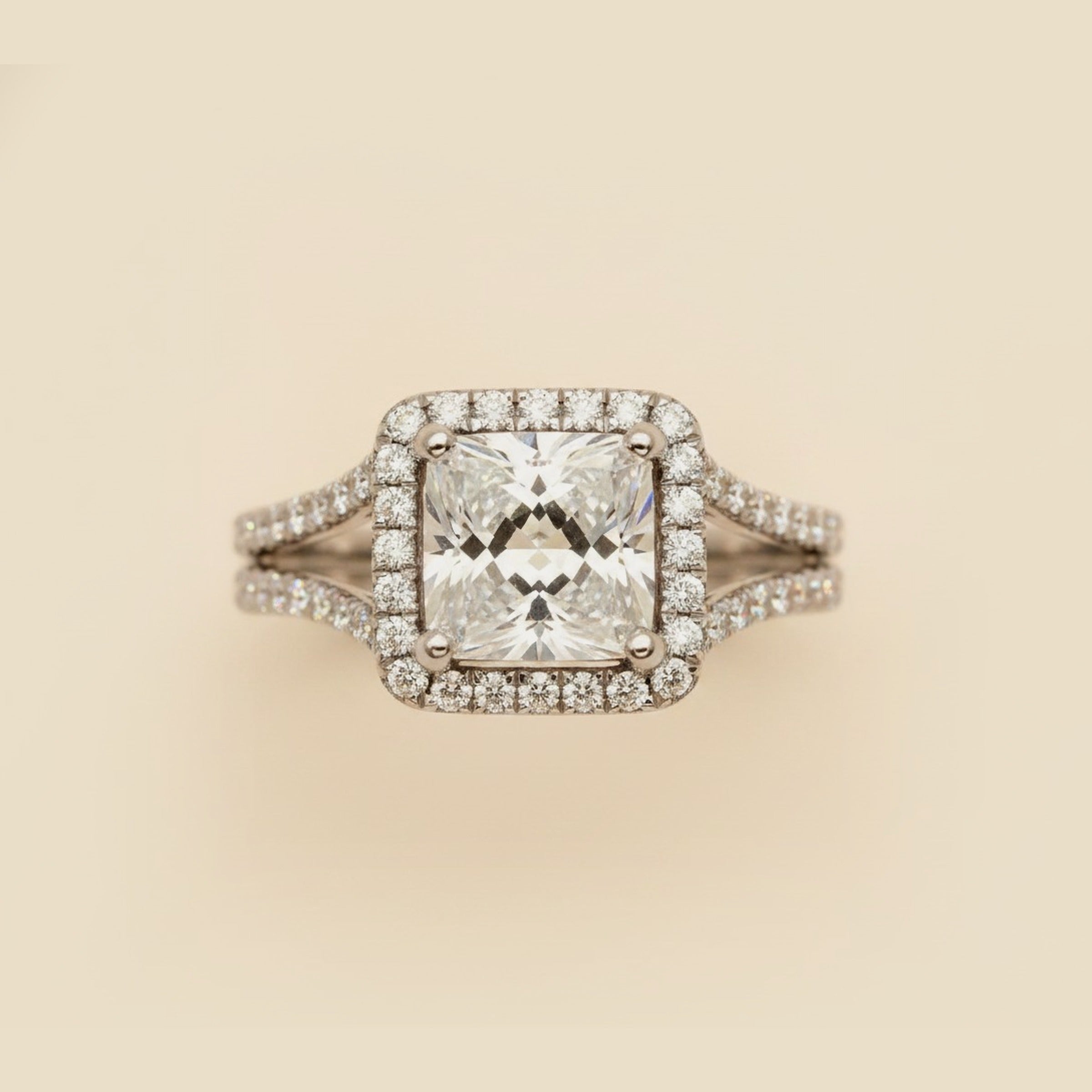 Platinum Princess-Cut Diamond Engagement Ring 2.52cts.