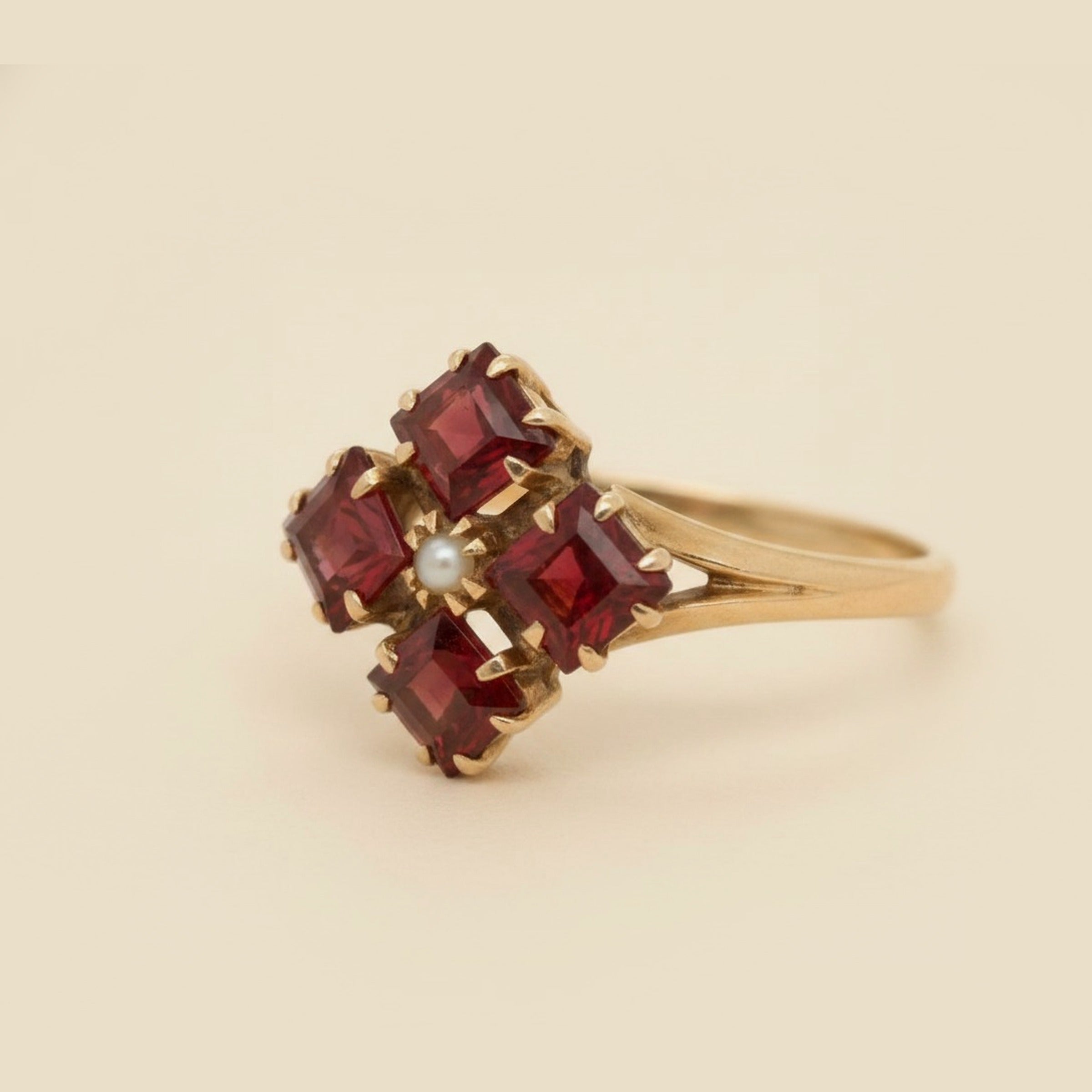 Pretty Vintage Yellow Gold Ruby Ring – Empire Diamond