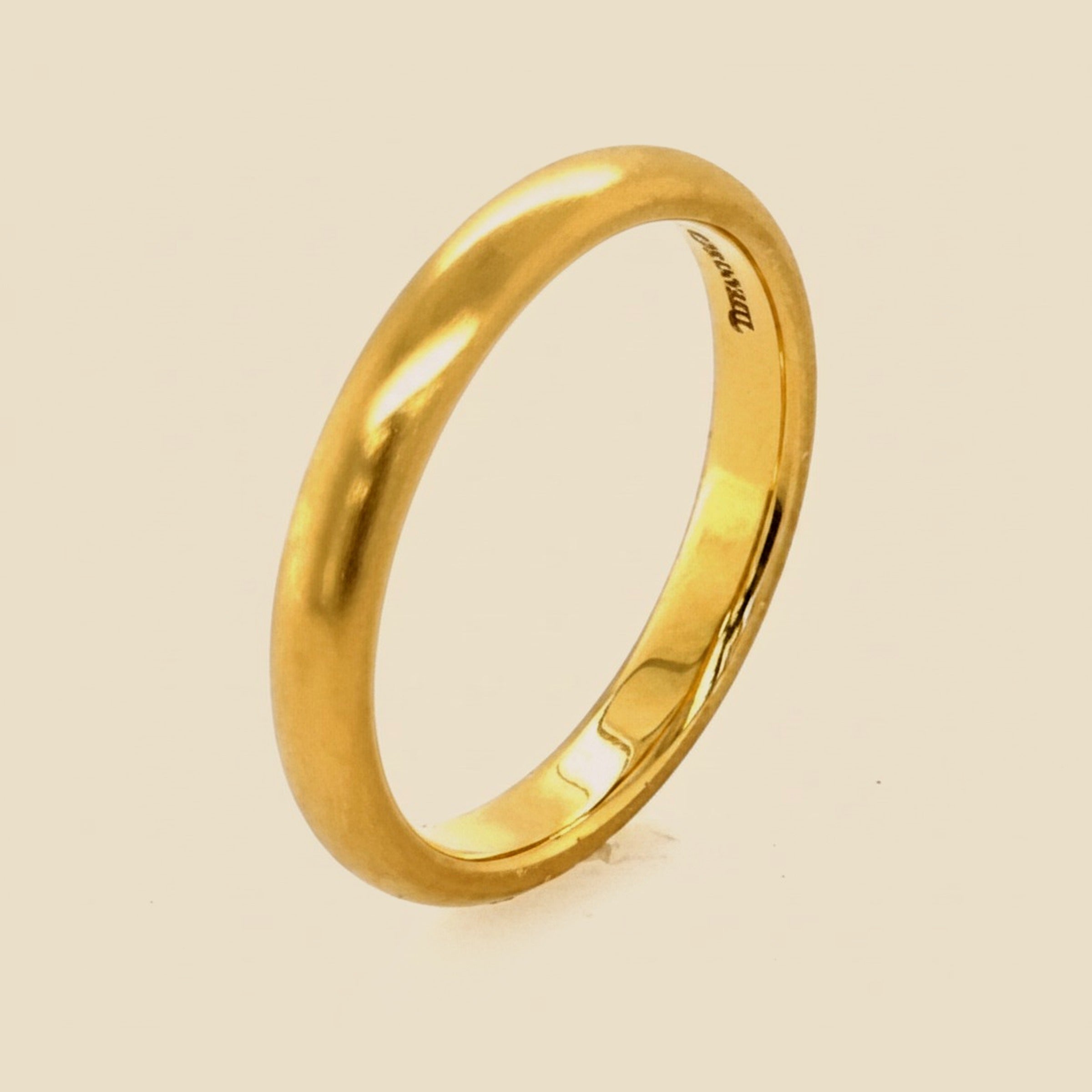 Tiffany & Co. Yellow Gold Comfort Fit Wedding Band – Empire Diamond