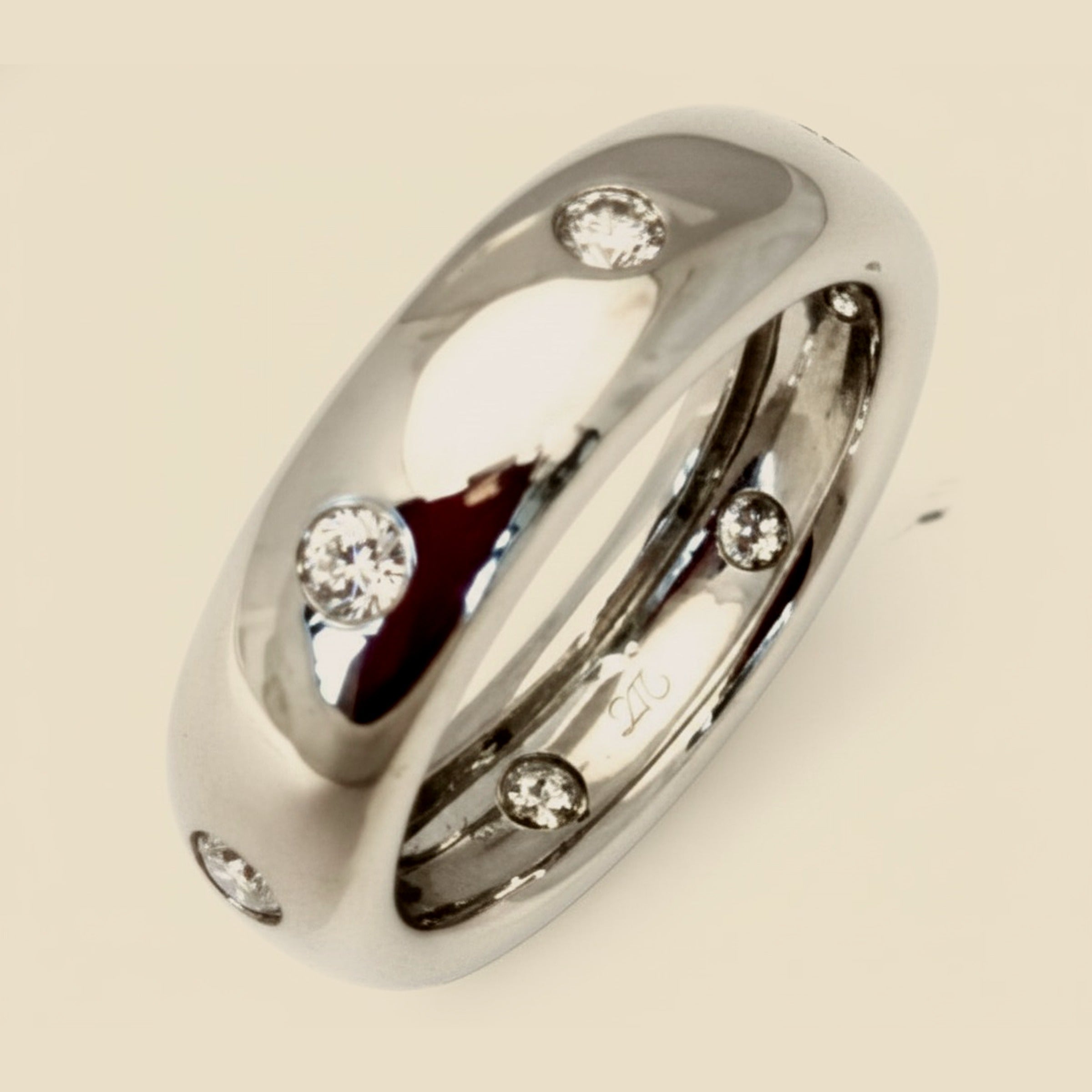 White Gold "Etoille" Style Diamond Comfort Fit Band – Empire Diamond