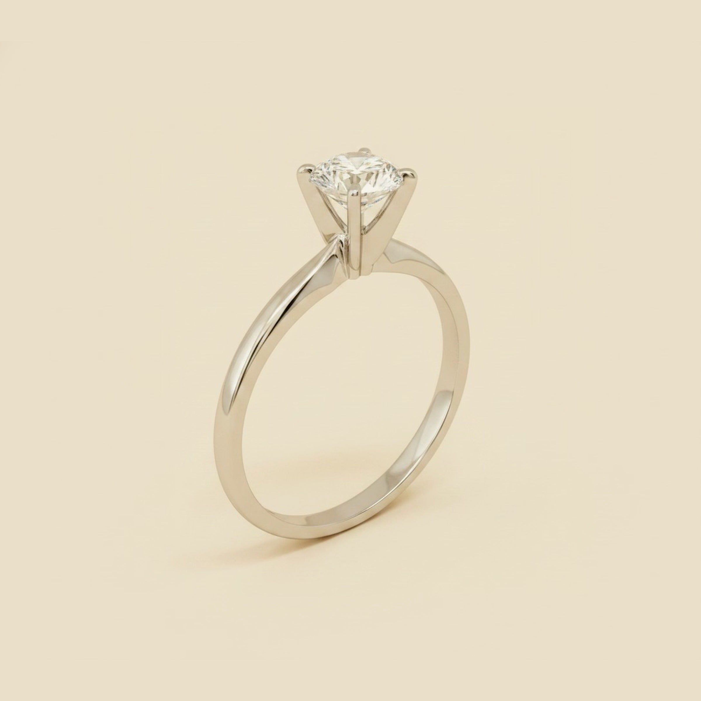 White Gold/Platinum Diamond Solitaire Engagement Ring