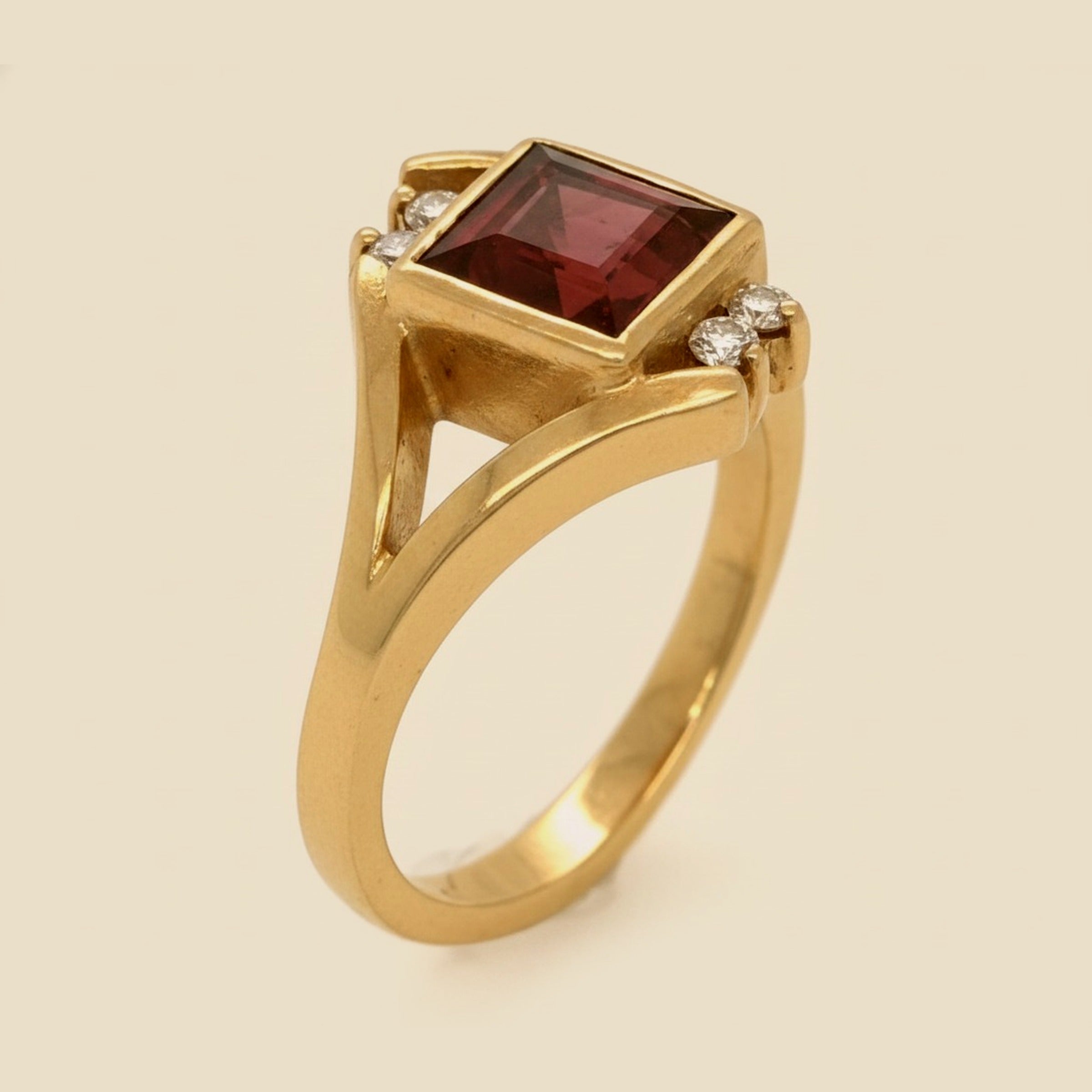 Yellow Gold Bezel Set Square Garnet Ring – Empire Diamond